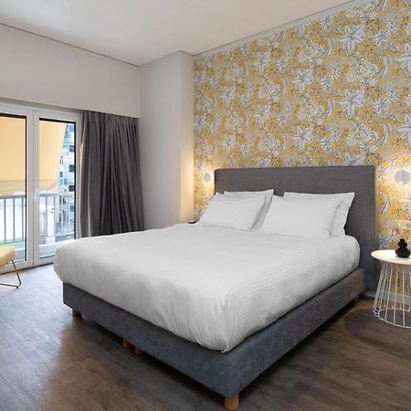 The Beehive Apartments Athena Bagian luar foto