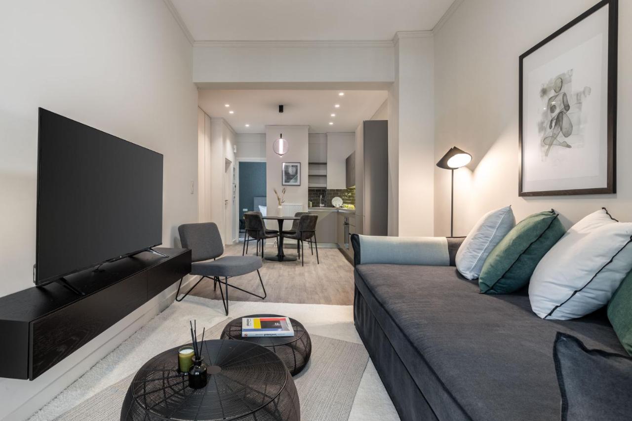 The Beehive Apartments Athena Bagian luar foto