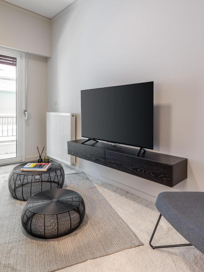 The Beehive Apartments Athena Bagian luar foto