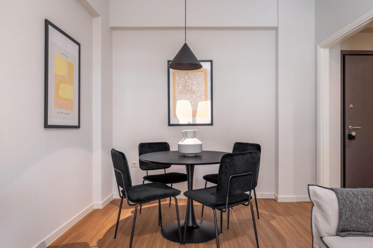 The Beehive Apartments Athena Bagian luar foto