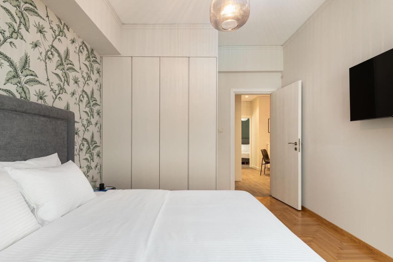 The Beehive Apartments Athena Bagian luar foto