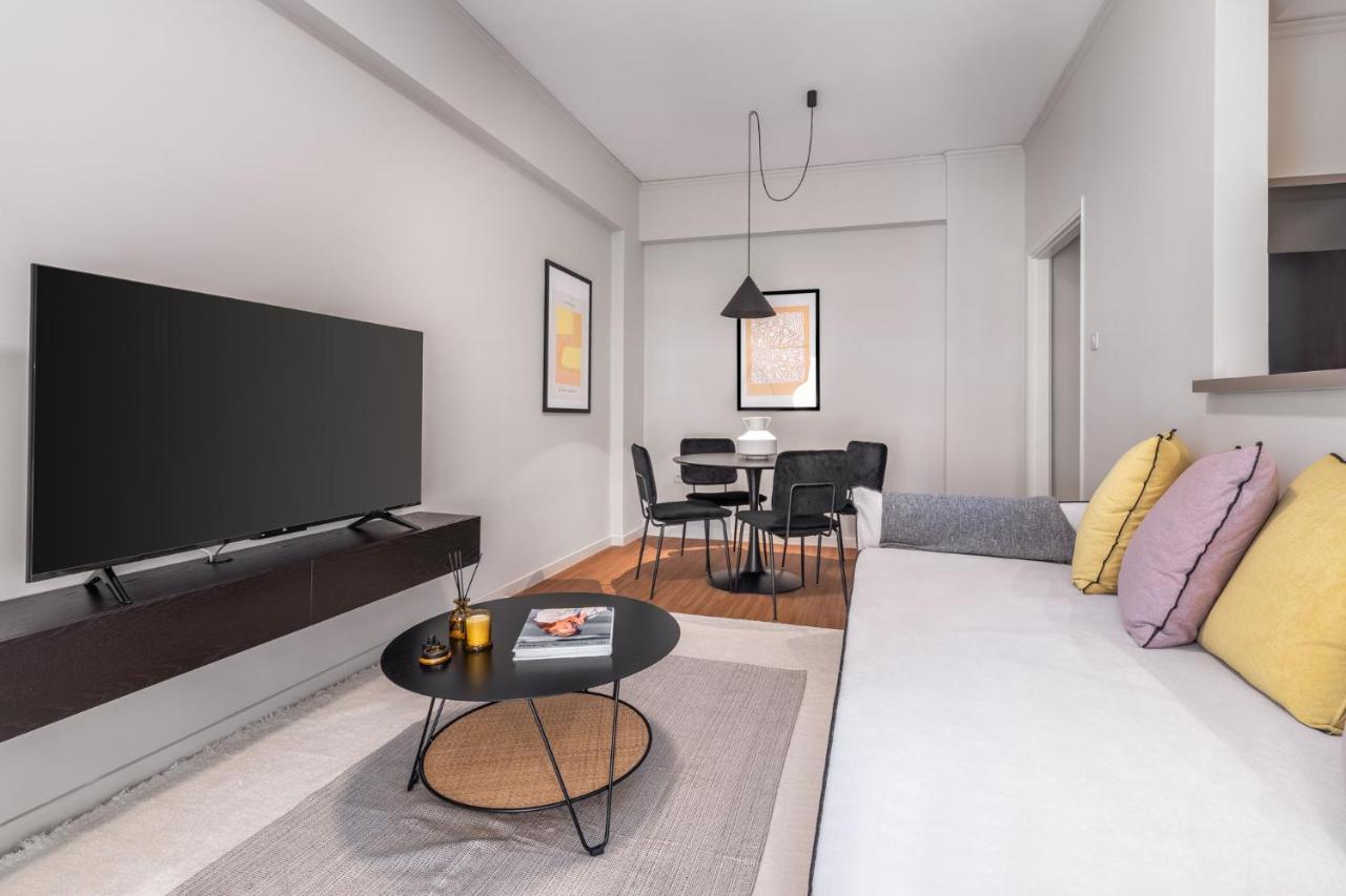 The Beehive Apartments Athena Bagian luar foto