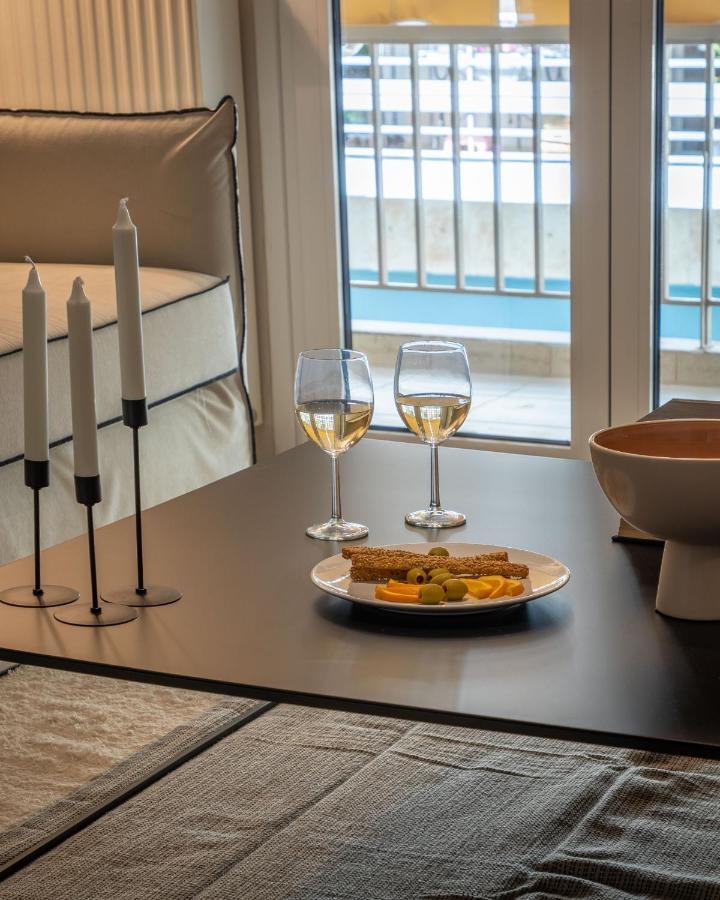 The Beehive Apartments Athena Bagian luar foto