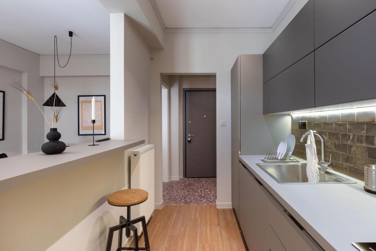 The Beehive Apartments Athena Bagian luar foto